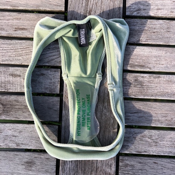 Triangl Velvet Bikini Size XXSmall⚡️SOLD - Picture 6 of 8